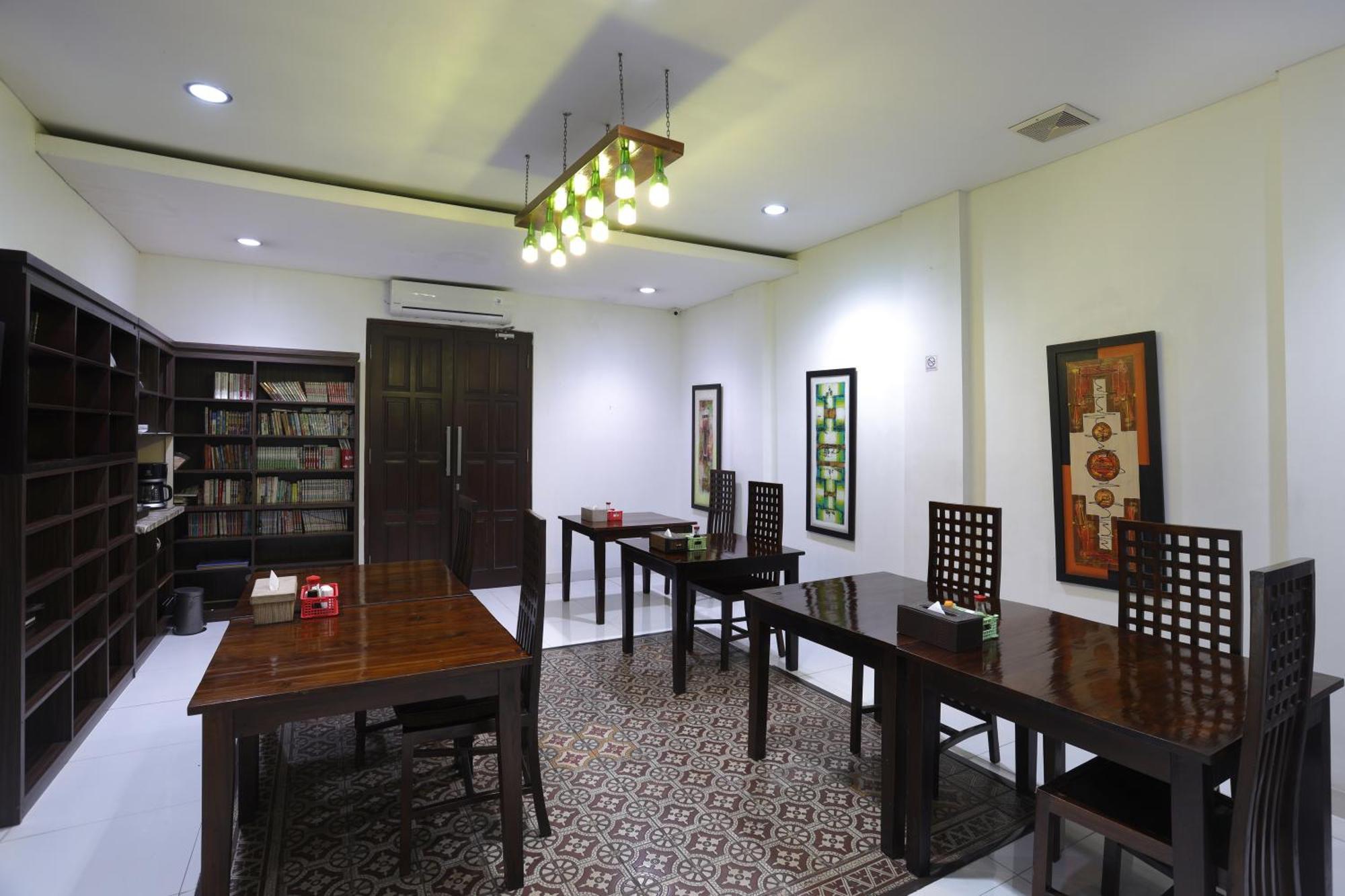 Jambuluwuk Residence Menteng Jakarta Exteriör bild